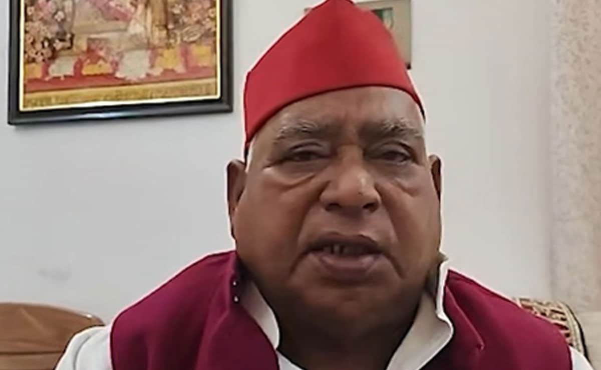 Awadhesh Prasad backs Akhilesh Yadav after he calls Yogi Adityanath an 'Infiltrator'