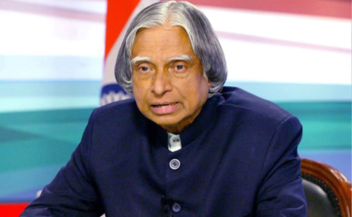 Governors, CMs of Telugu states pay tributes to Abdul Kalam