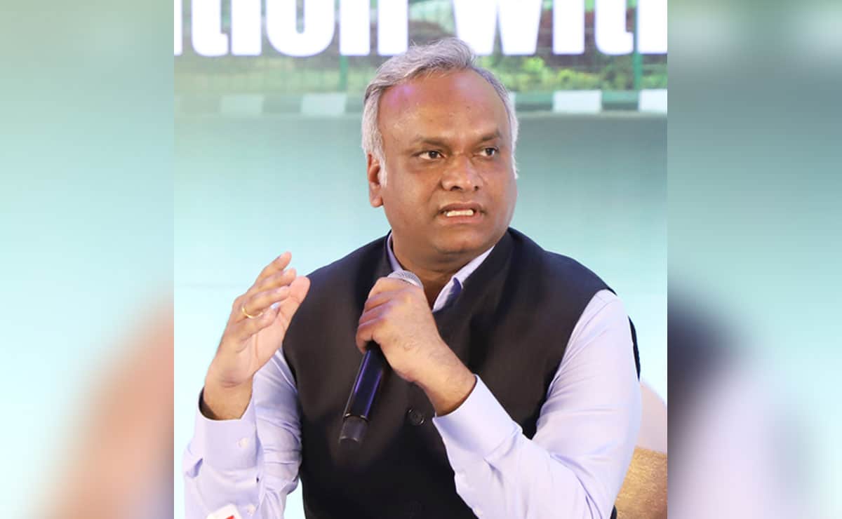 RSS posters removed in K'taka towns ahead of foot marches; Priyank Kharge defends action