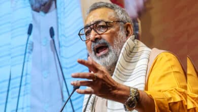 Mahagathbandhan broken into thousand pieces over ticket row: Giriraj Singh