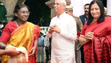 President Murmu offers prayers at Sabarimala temple
