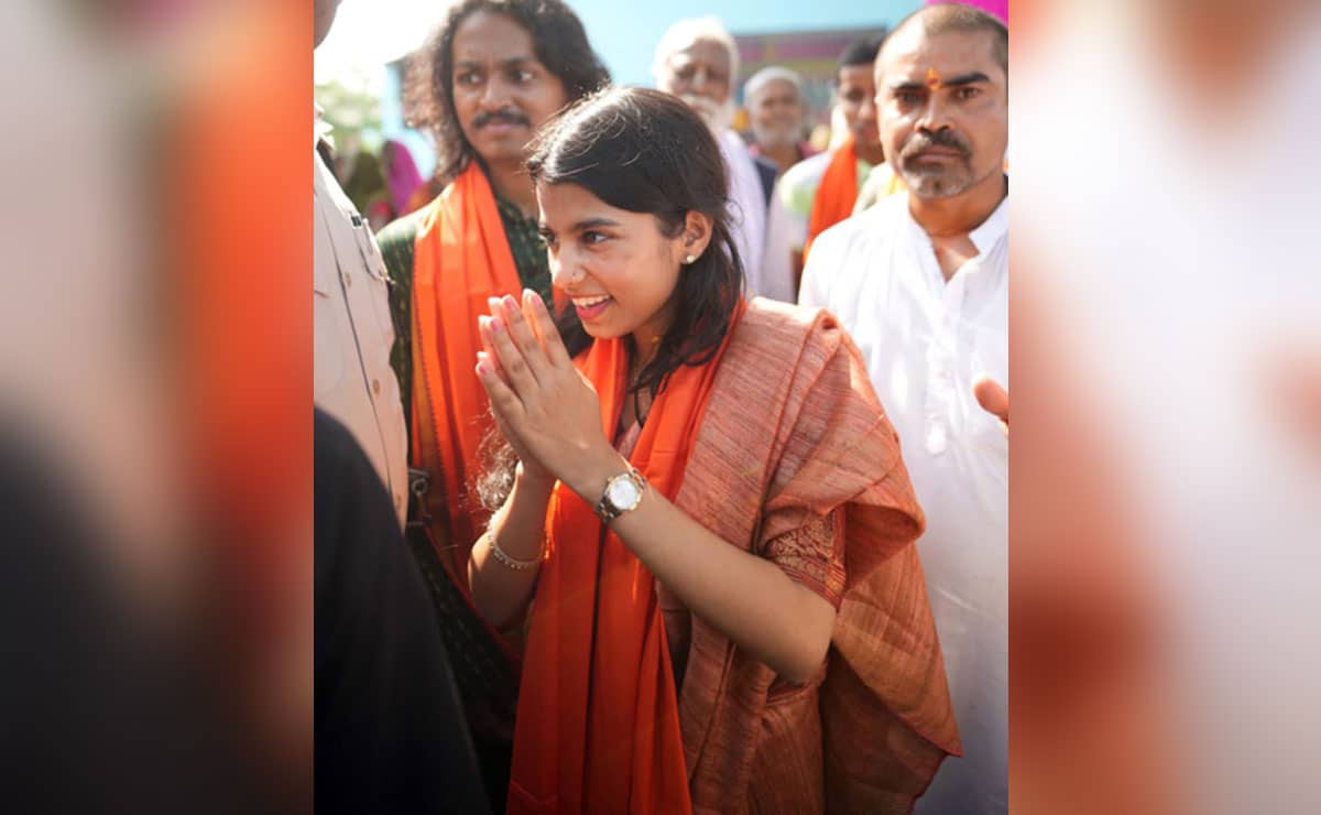 Impractical magic: Maithili Thakur slams Tejashwi’s ‘govt job for every household’ promise