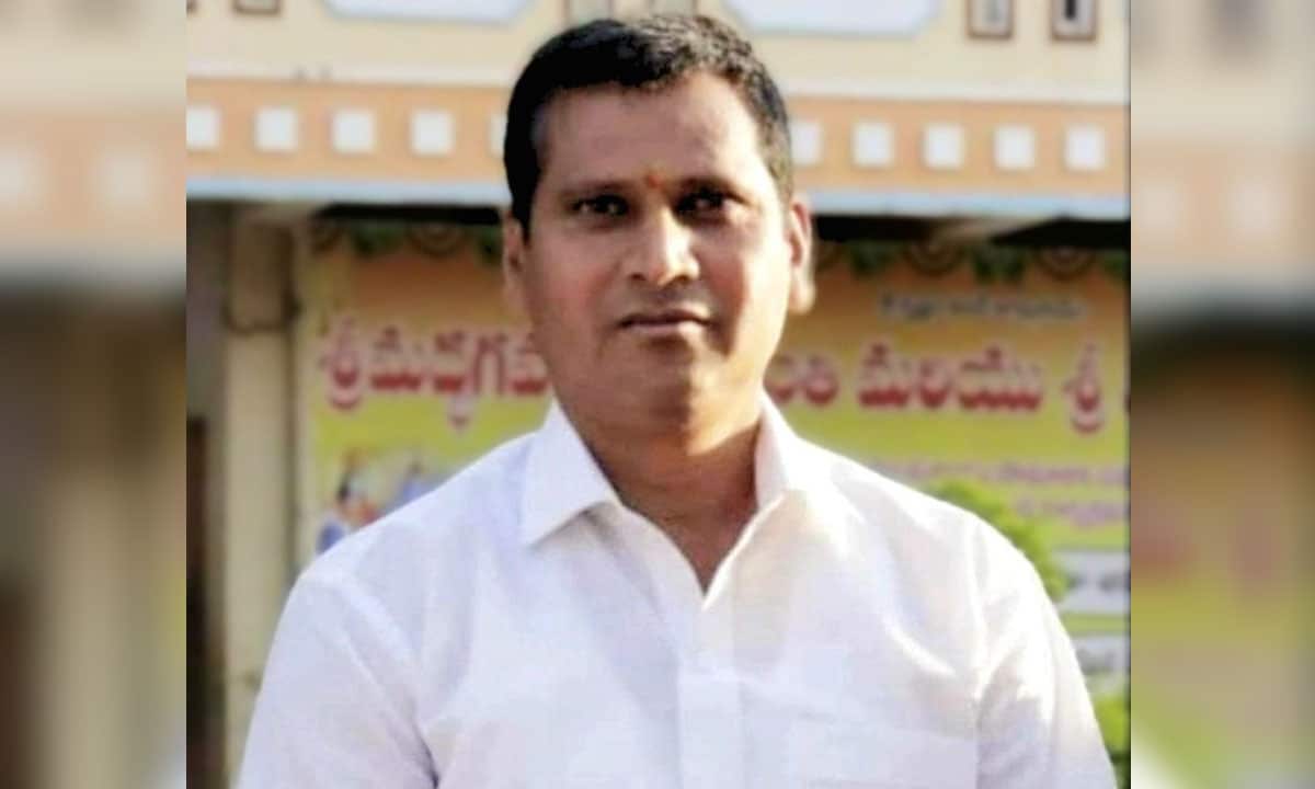 Telangana Police Pays Tributes to Constable Pramod Kumar; Family to Receive ₹1 Crore Ex-Gratia, Job, and Housing Support