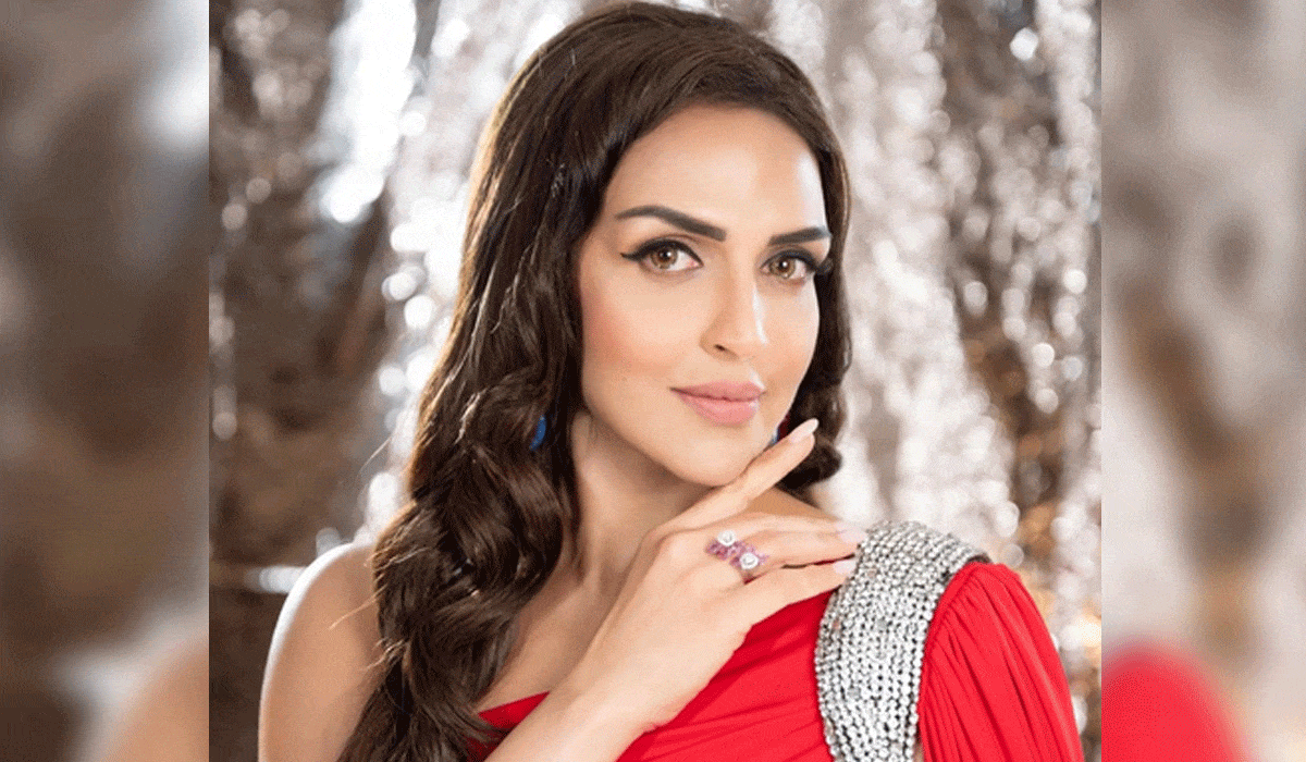 Esha Deol gives a sweet shout-out to brother Boby Deol as he completes 30 years in Bollywood