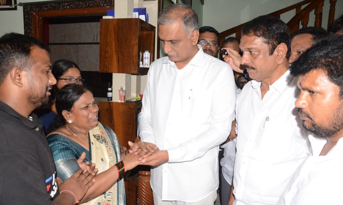 Harish Rao, Sudheer Reddy Console Family of Dallas Shooting Victim Chandrashekhar