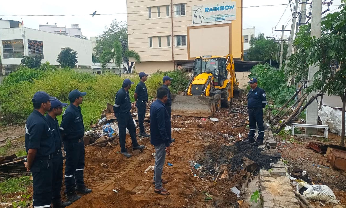 HYDRA Clears Major Encroachments in Hyderabad, Reclaims Park and Public Land