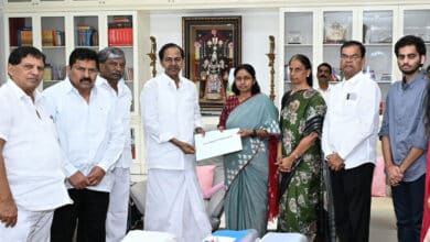 KCR Hands B-Form to Maganti Sunitha for Jubilee Hills By-Poll, Announces ₹40 Lakh Support