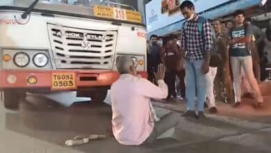 Hyderabad: Passenger Sits in Front of RTC Bus Over ₹5 Change Dispute