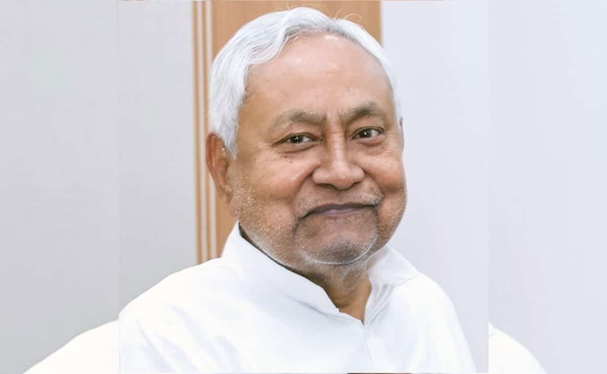 Pray for happiness, peace and prosperity of Bihar: Nitish Kumar on Chhath