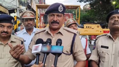 Traffic Police Clear Illegal Encroachments in Sultan Bazar During Rope Operation