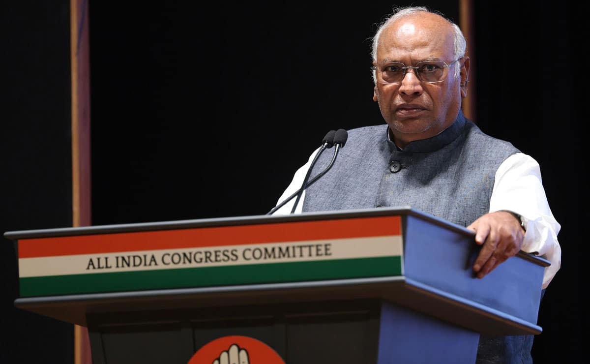 May light of truth, justice always illuminate our path: Mallikarjun Kharge's Diwali greetings