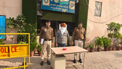 Delhi Police arrests thief who stole jewellery from relative’s house; gold items recovered