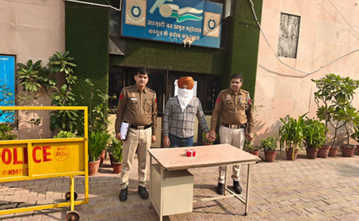 Delhi Police arrests thief who stole jewellery from relative’s house; gold items recovered