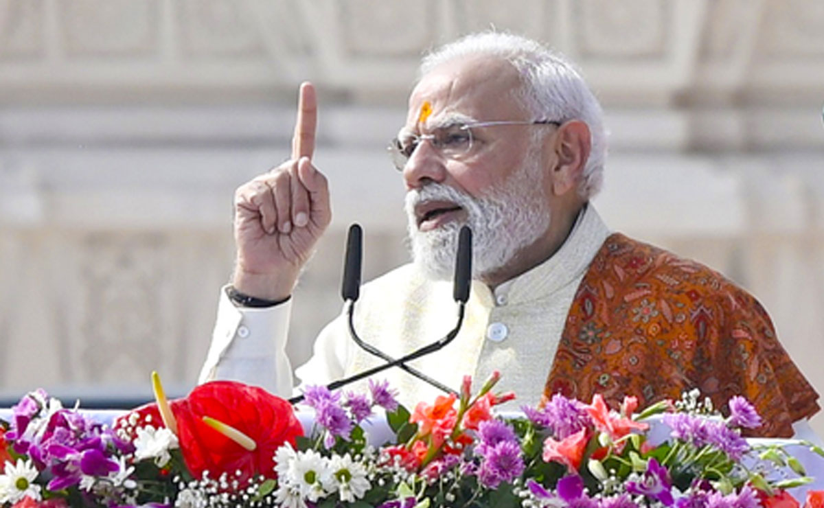 PM Modi arrives in Karnataka, to reach Udupi in Army special chopper