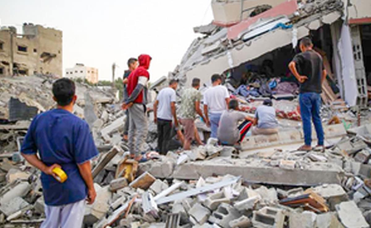Gazans launch volunteer campaign to clean streets, restore infrastructure