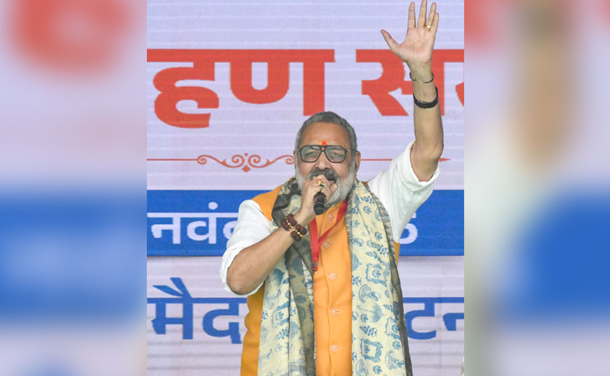 Mamata Banerjee allowing Bengal to become hub of illegal immigrants: Giriraj Singh says amid SIR row