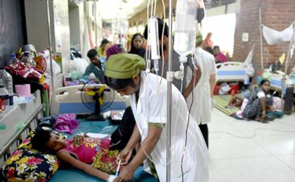 Bangladesh: Health assistants continue work stoppage protest for six demands