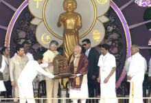 PM Modi pays obeisance to Sathya Sai Baba in Puttaparthi