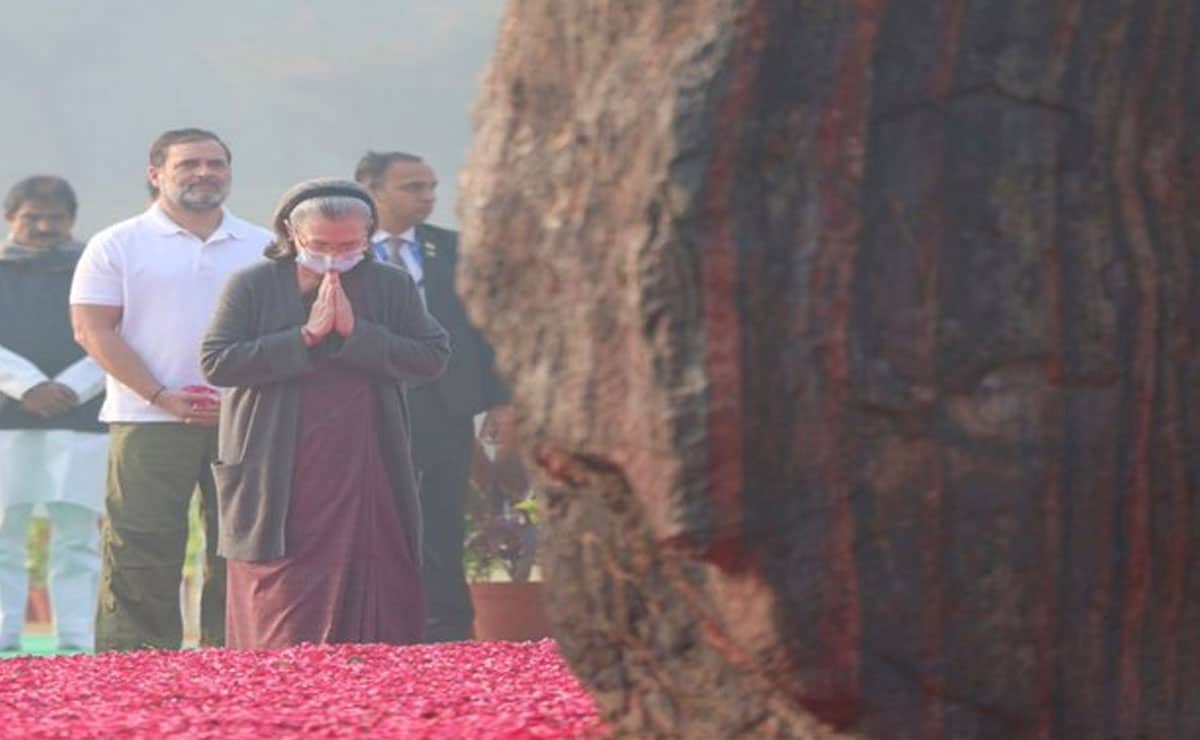 When Indira Gandhi edited English translation of Tagore's Ekla Chalo Re