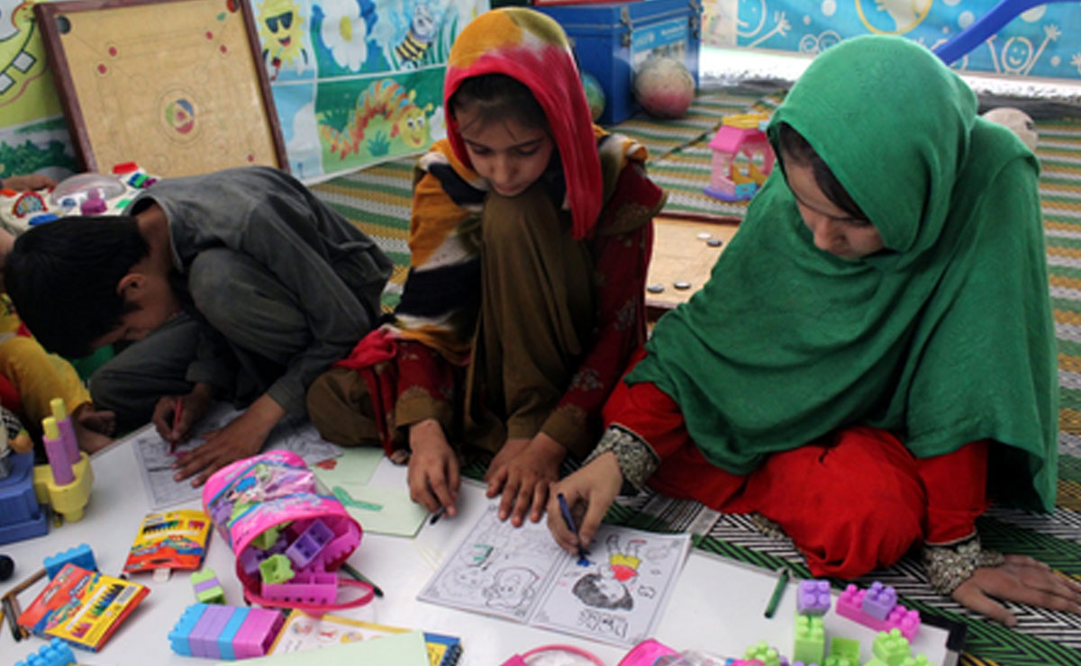 Afghanistan seeks to strengthen financial ties with India as returning refugees add to its economic woes