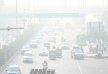 Delhi-NCR AQI goes above 500 in hotspots; dense smog and falling temperatures intensify discomfort