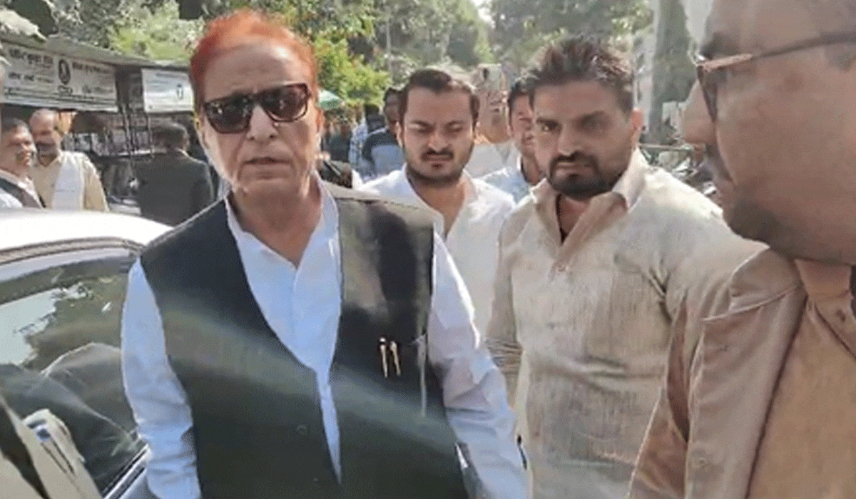 Azam Khan acquitted in Rampur inflammatory speech case; court orders action against investigating officer