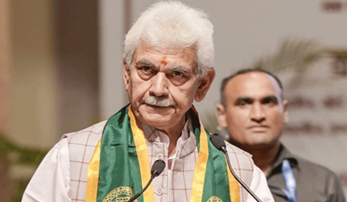 LG Sinha orders probe into Nowgam blast; CM Omar, others express grief