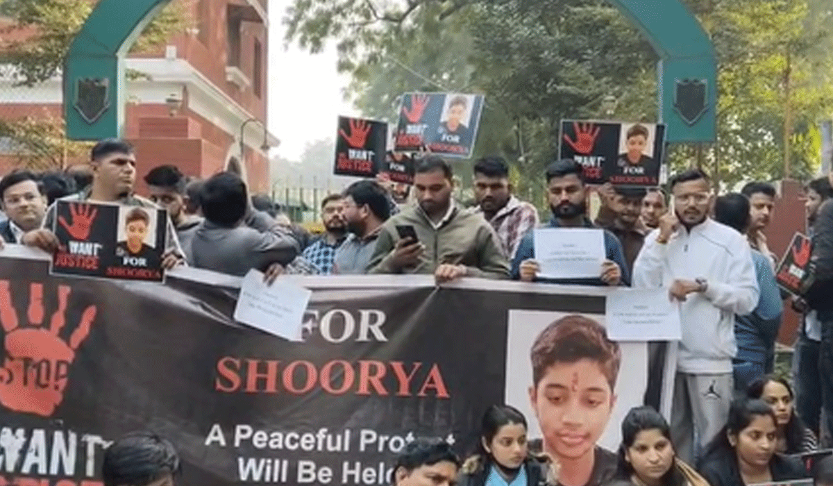 Delhi teen accuses teacher of harassment, commits suicide, massive protest outside school