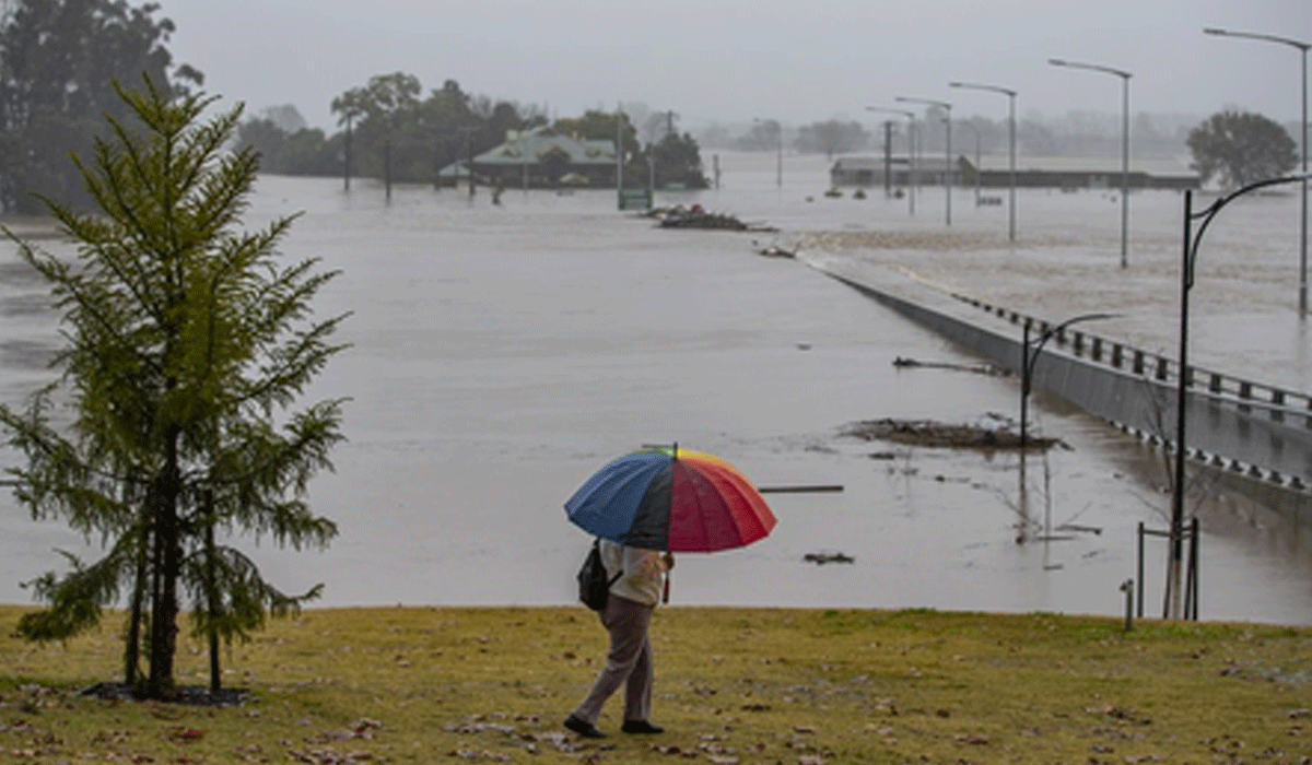Support on the way after Australia's Darwin hit by Tropical Cyclone Fina
