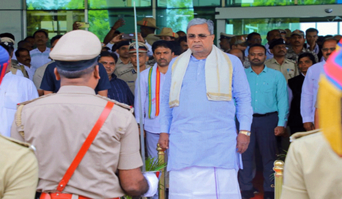 Siddaramaiah vexed by queries on Shivakumar succession, cabinet reshuffle after Bihar polls