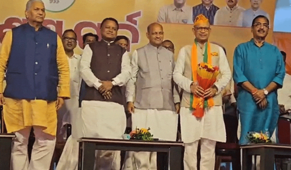 Senior BJD leader, ex-RS MP Amar Patnaik switches to BJP; calls PM Modi his inspiration