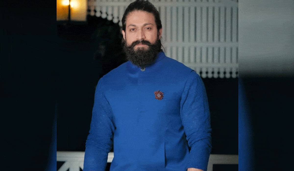 Yash joins hands with Farhan Akhtar to launch ‘120 Bahadur’ trailer