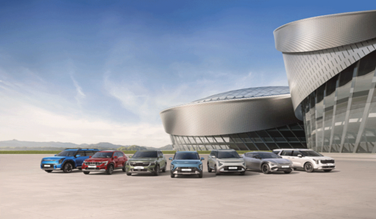 Automakers report robust India sales in October over GST reforms