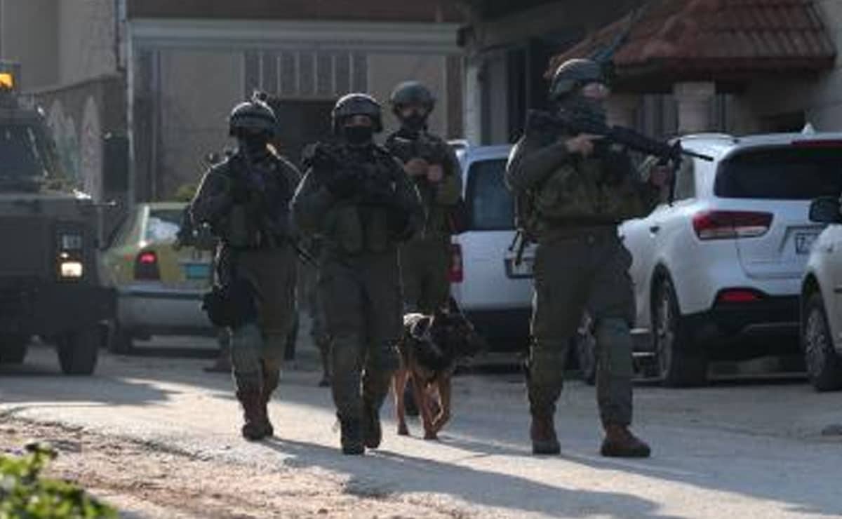 Israeli forces step up operations in southern Syria: Monitoring group