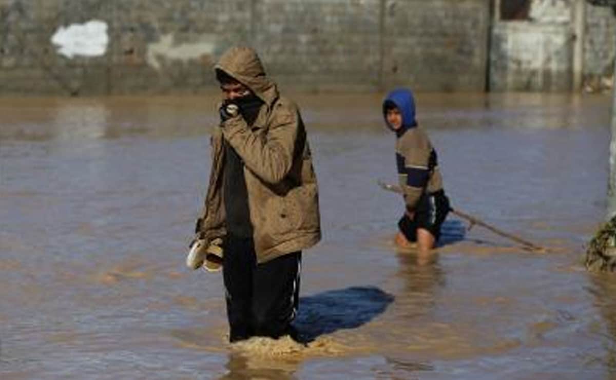 UN reacts after heavy rains flood displaced families in Gaza