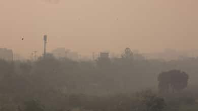 Smog chokes Delhi-NCR as AQI breaches 400 mark in several places