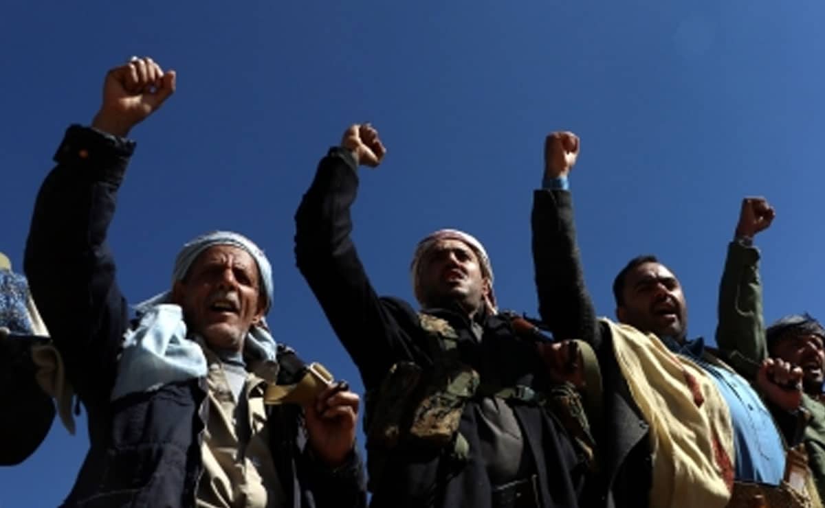 Houthis arrest Yemeni nationals accused of spying for Israel