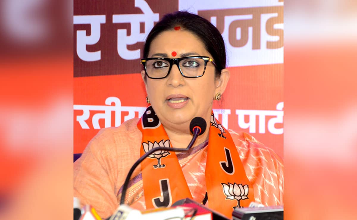 Bihar elections: ‘Jeevika Didis’ to get Rs 2 lakh under Rozgar Yojana, says Smriti Irani