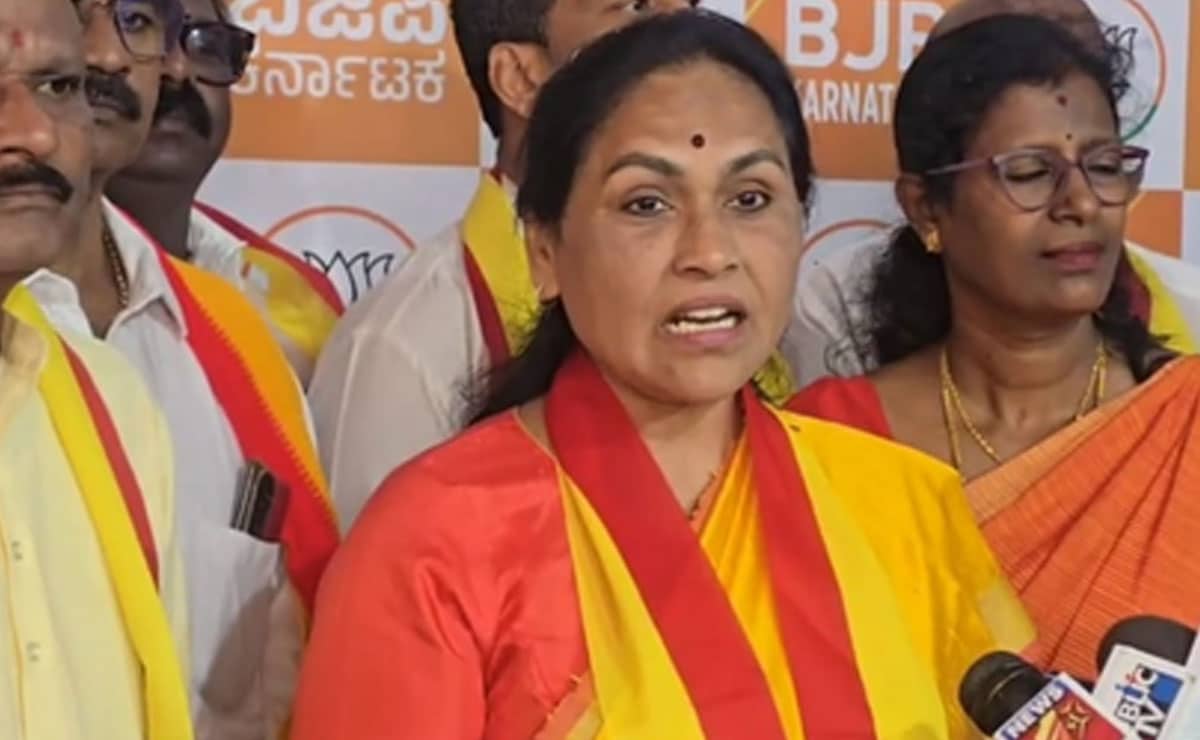 Kharge calling for RSS ban under pressure from Sonia, Rahul: MoS Shobha Karandlaje