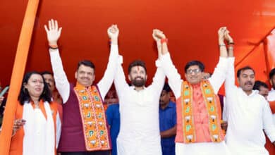 Ahead of PM Modi’s poll rally, Fadnavis talks of PM’s ‘hearty’ bonding with Bihar residents