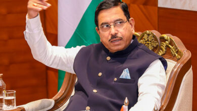 Karnataka Cong crisis: Union Minister Joshi alleges Siddaramaiah, Shivakumar 'purchasing MLAs' for support