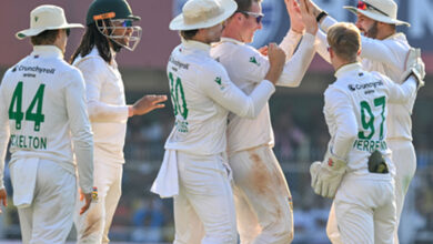 2nd Test: Harmer picks three as SA reduce India to 90/5 at Tea