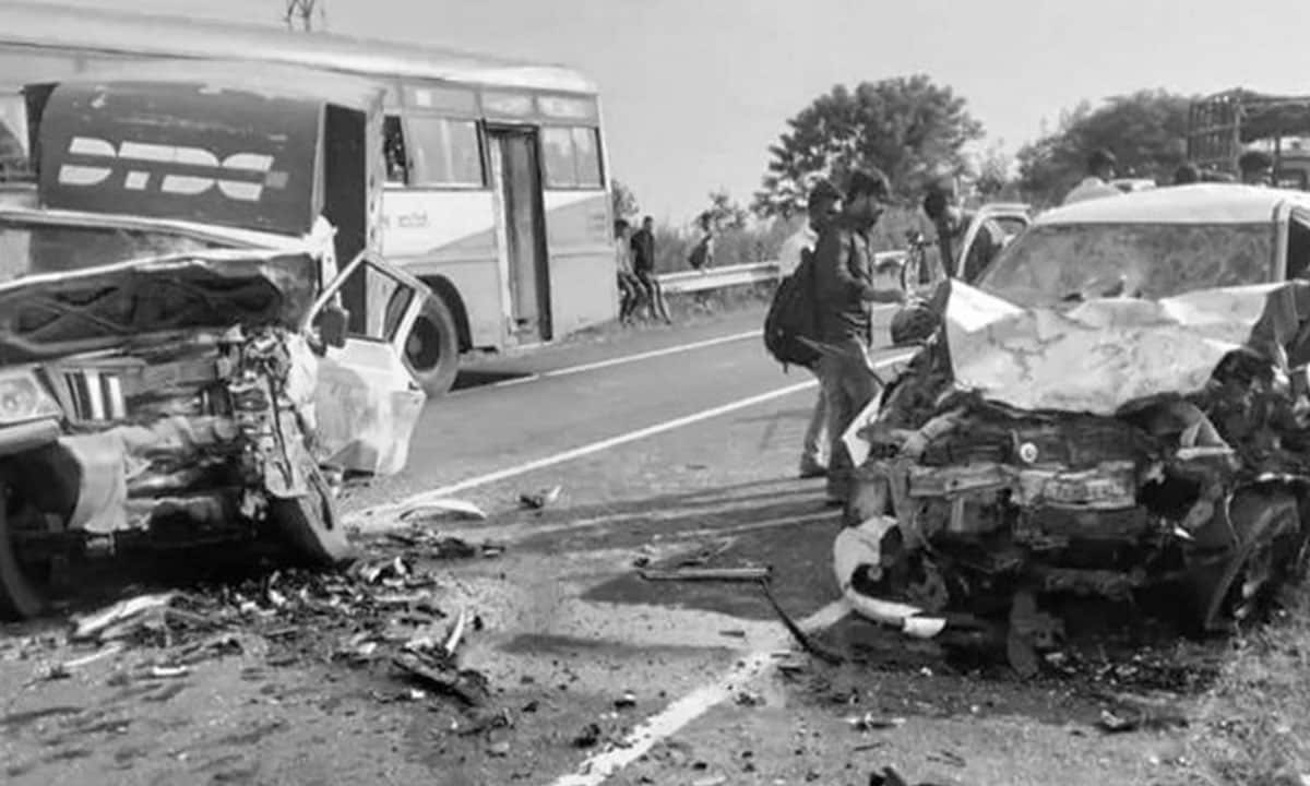 Three Pilgrims from Narayankhed Killed in Road Mishap Near Humnabad