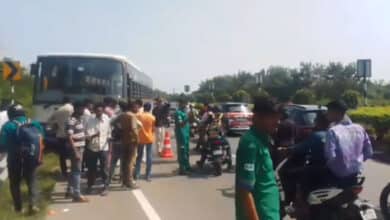 RTC Bus Loses Control and Hits Divider Near Ghatkesar; Passengers Escape Unhurt