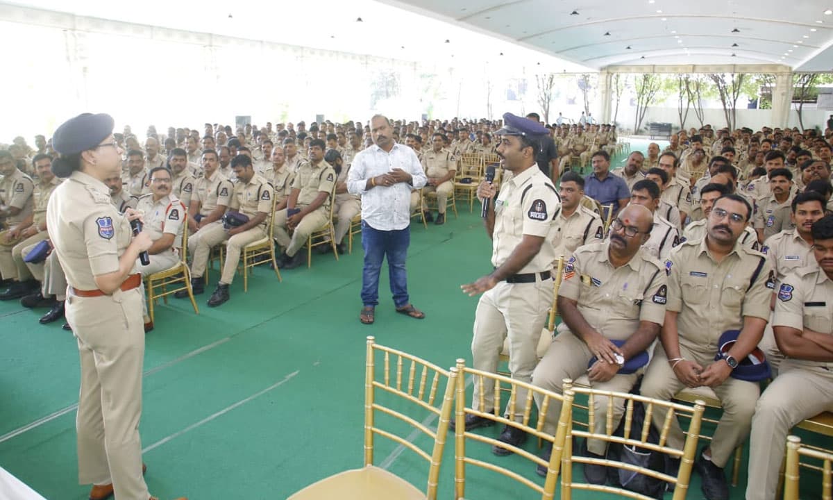 Hyderabad North Zone Police Hold Review Meet; DCP Stresses Accountability and Public Trust