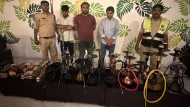 Illegal Hookah Café Busted; Three Arrested, Equipment Worth ₹1.09 Lakh Seized