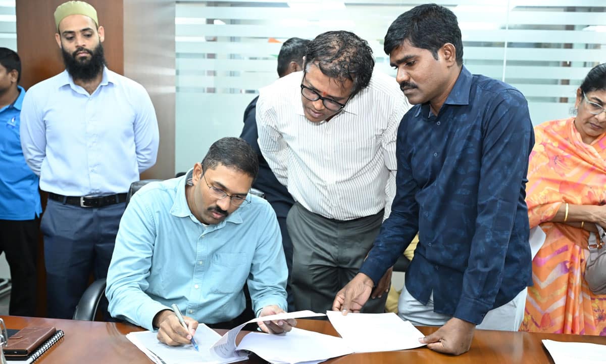 Residents File 47 Complaints in HYDRAA Prajavani Over Park Encroachments, Land Grabs