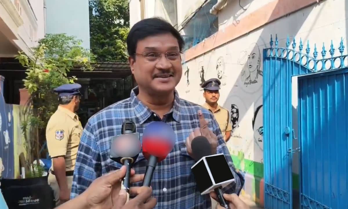 HYDRAA Commissioner A.V. Ranganath Casts Vote in Jubilee Hills By-Election