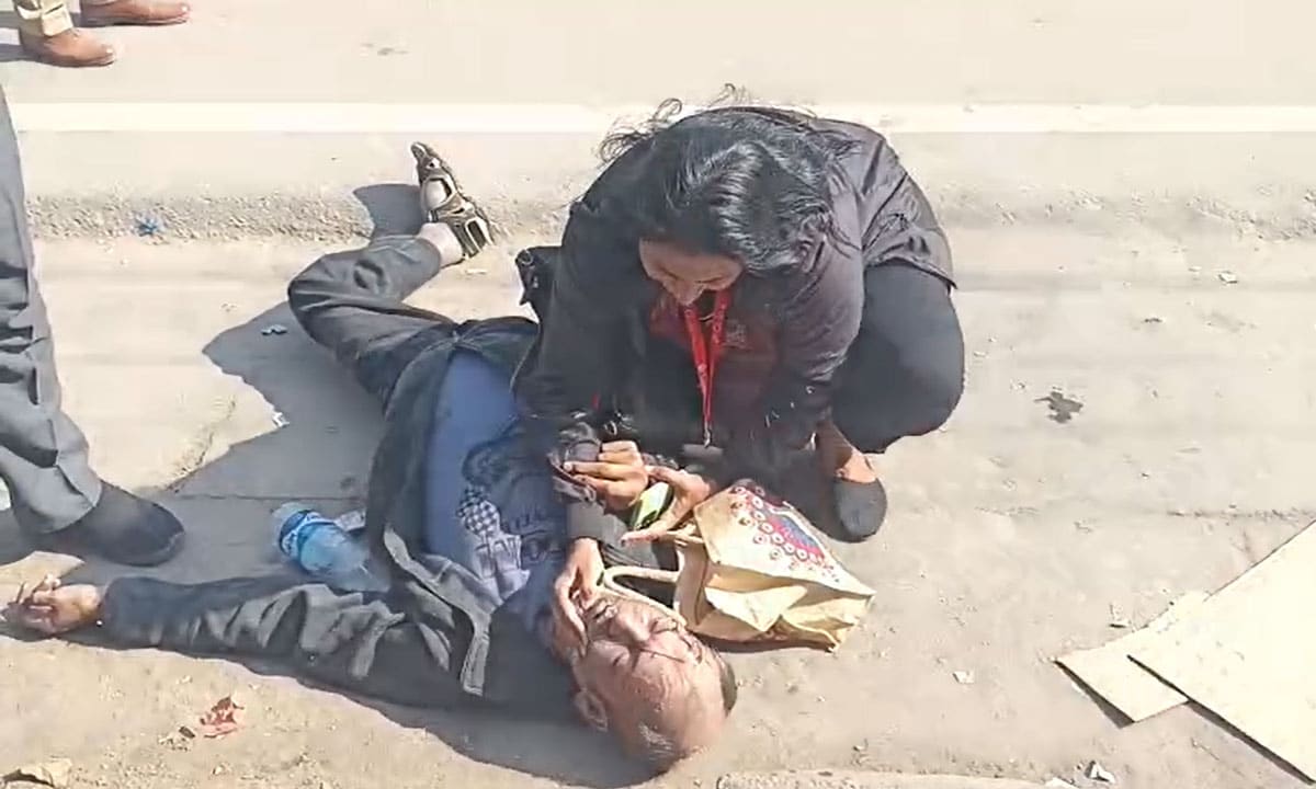 Hyderabad Tragedy: Man Collapses on Road, Dies of Suspected Heart Attack