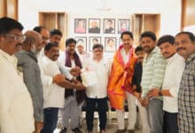 TV Serials Federation Backs Congress Candidate Naveen Yadav After Meeting with Ponnam Prabhakar and Actor Suman